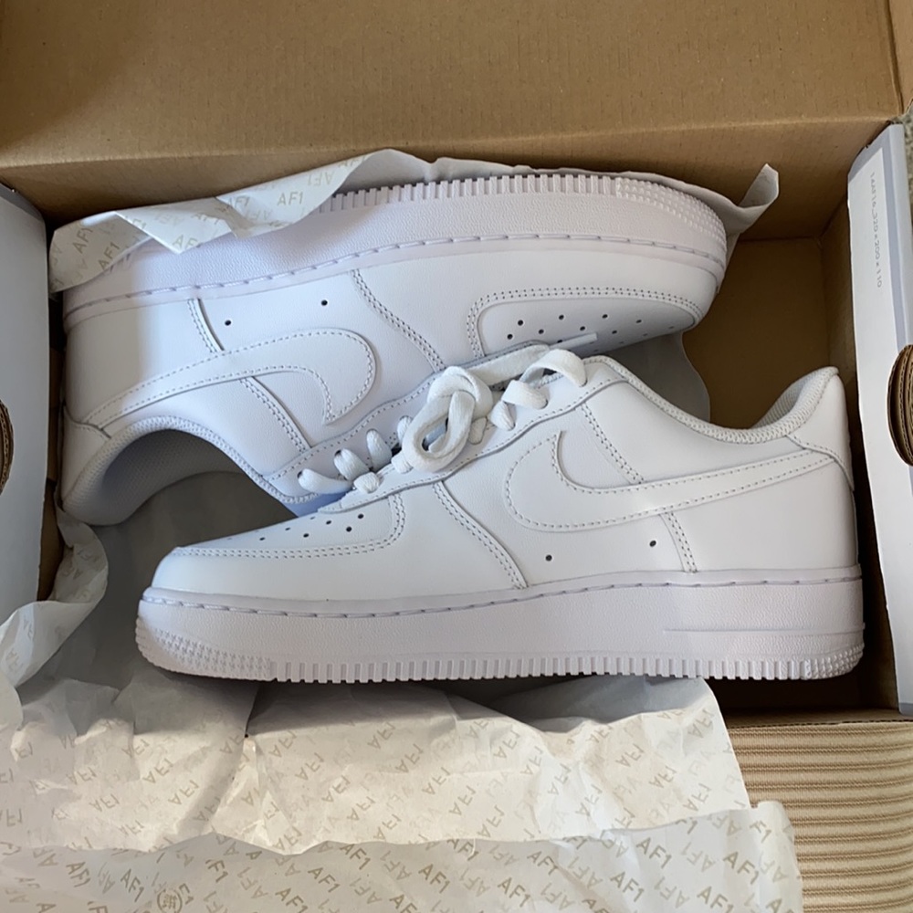 BRAND NEW Nike Air Force 1 ‘07